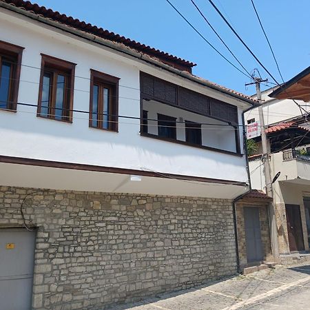Bed and Breakfast Bujtina Valgent Berat Exterior foto