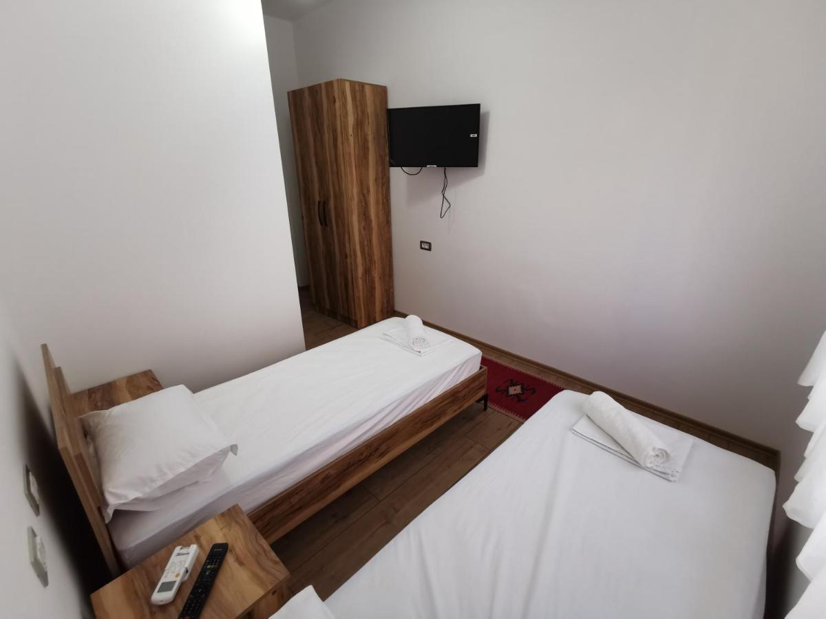 Bed and Breakfast Bujtina Valgent Berat Exterior foto