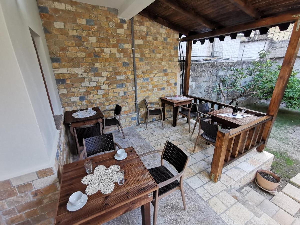 Bed and Breakfast Bujtina Valgent Berat Exterior foto