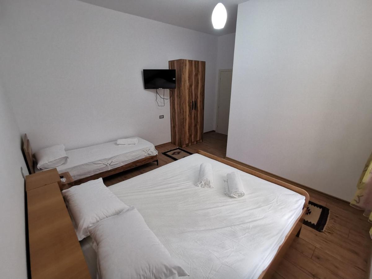 Bed and Breakfast Bujtina Valgent Berat Exterior foto